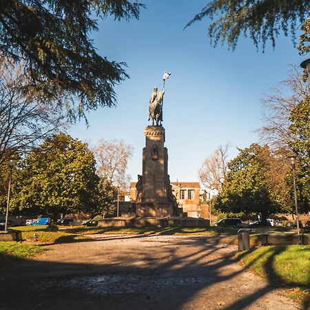 Belvedere Luxury Apartment, View On The Lucca Walls エクステリア 写真