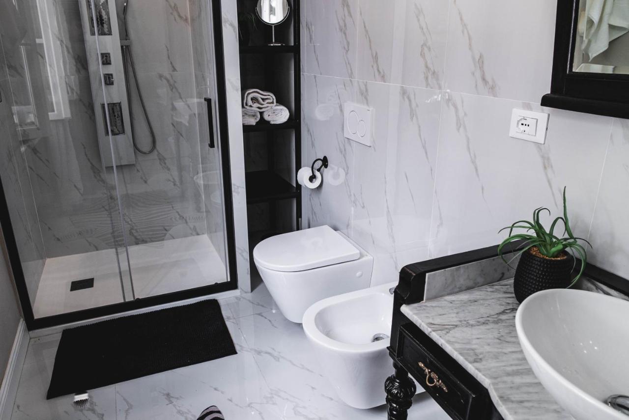 Belvedere Luxury Apartment, View On The Lucca Walls エクステリア 写真
