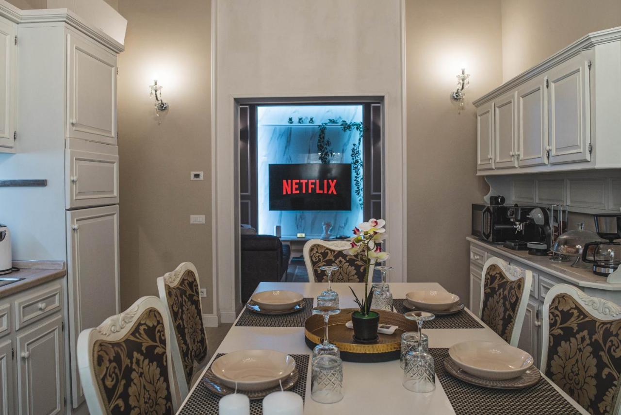 Belvedere Luxury Apartment, View On The Lucca Walls エクステリア 写真